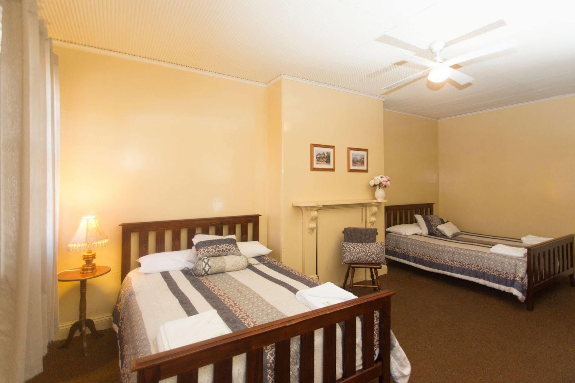 Southern Railway Hotel Goulburn Buitenkant foto
